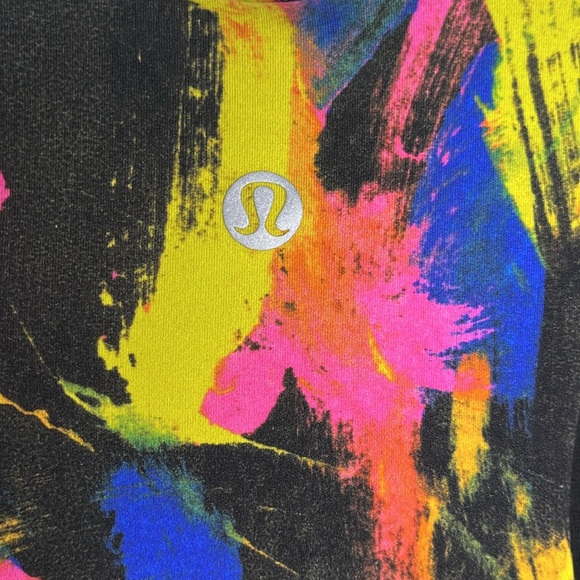 42) NWT Lululemon invigorate tank - Picture 6 of 6